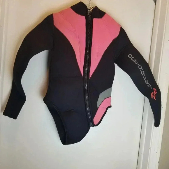 Vintage Women's Ocean Quest Pro Pink and Black Wet Suit Sz S - Picture 1 of 10